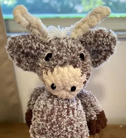 Handmade Knit Highland Cow Plush: Soft, Neutral Farm Toy